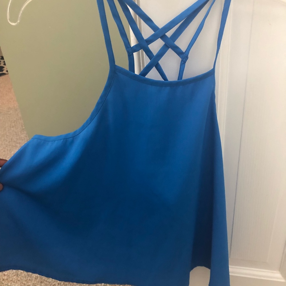 hollister tanks - two - Picture 4 of 7